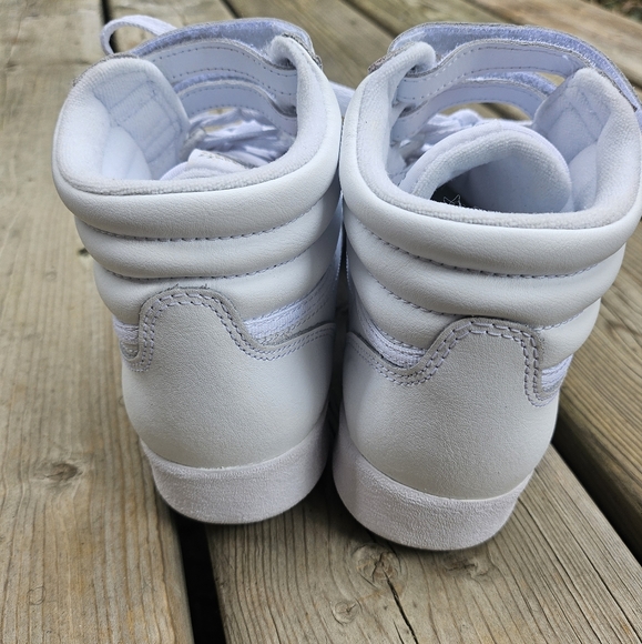 Reebok Freestyle high top sneakes, size 7 - Picture 7 of 10